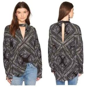 Free People Womens Black White Walking On A Dream Keyhole Tunic Blouse Size M
